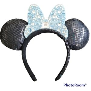 Disney Parks Minnie Mouse Blue Bow Sequined Ears Headband